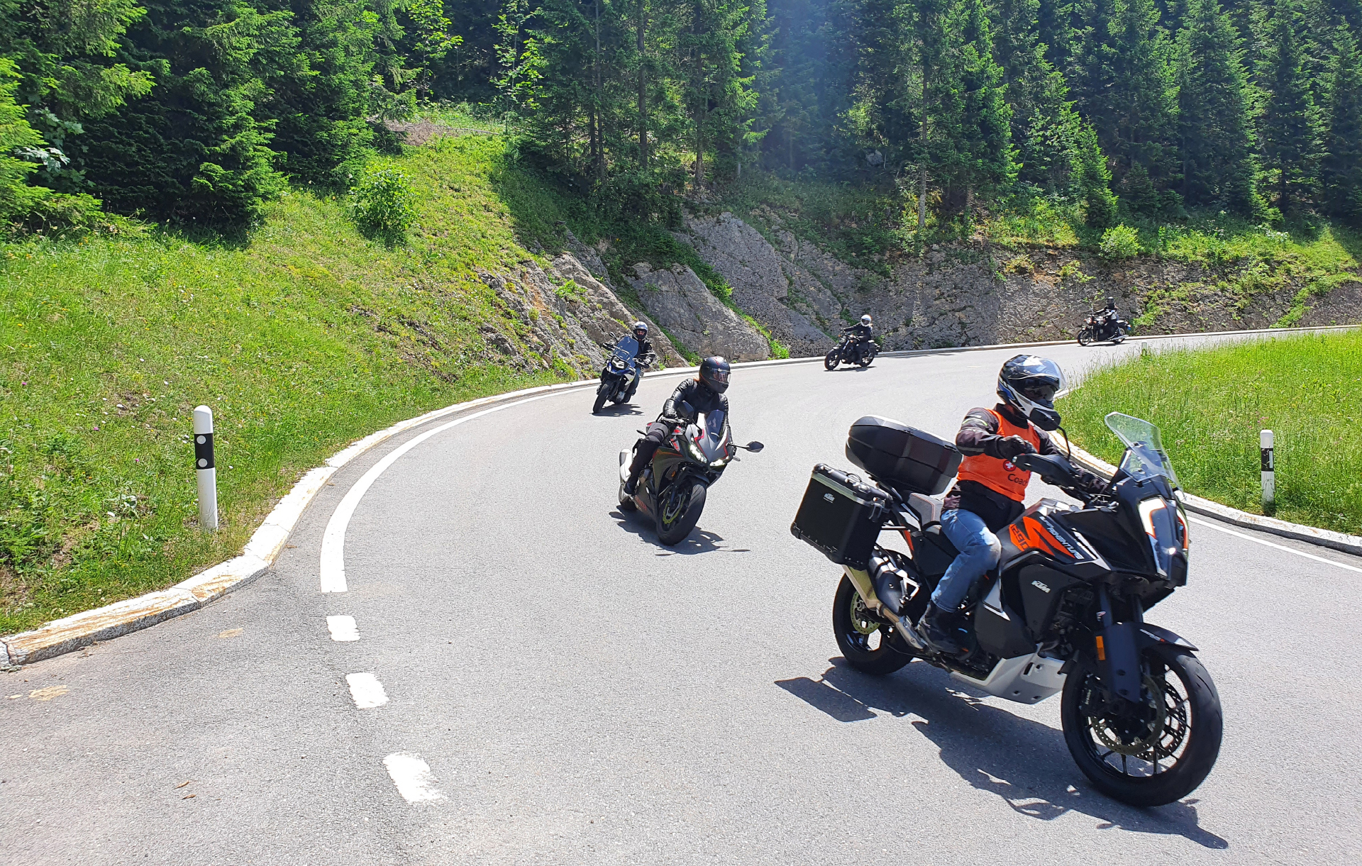 2_Swissmoto_Coaching_route_personnalilse.jpg